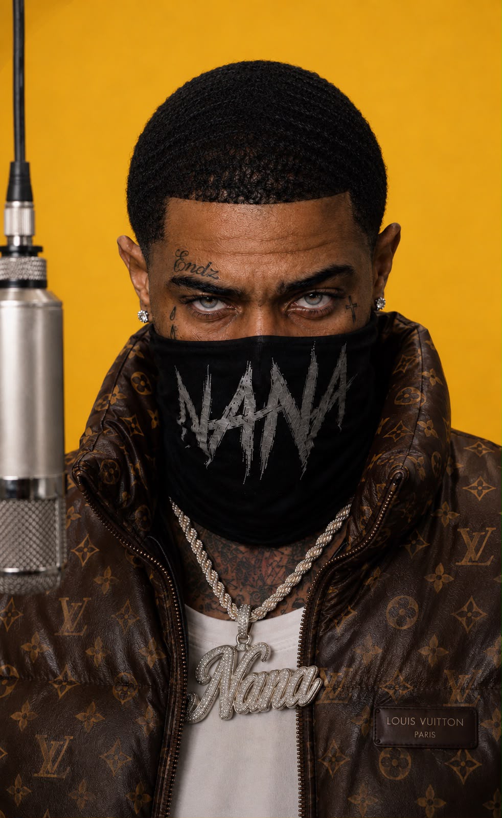 Nana Endz recording at a microphone